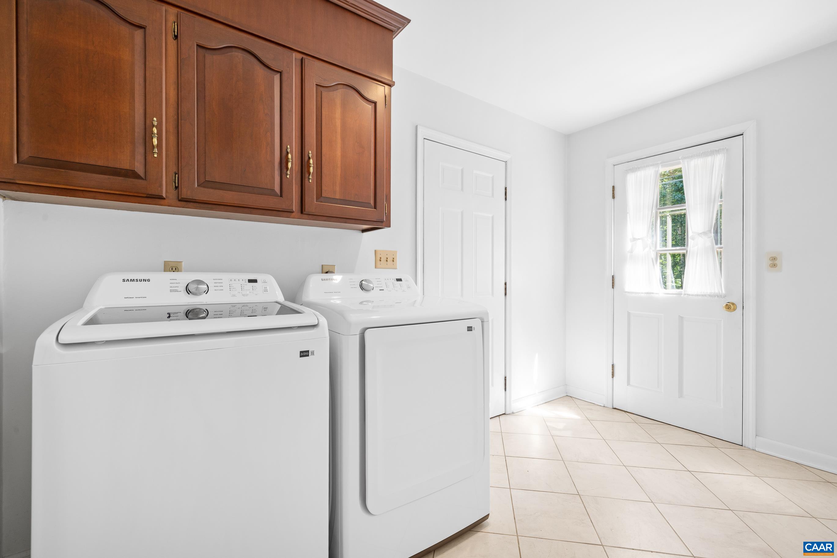 985 TANGLEWOOD RD, CHARLOTTESVILLE, Virginia 22901, 4 Bedrooms Bedrooms, ,3 BathroomsBathrooms,Residential,985 TANGLEWOOD RD,677999 MLS # 677999