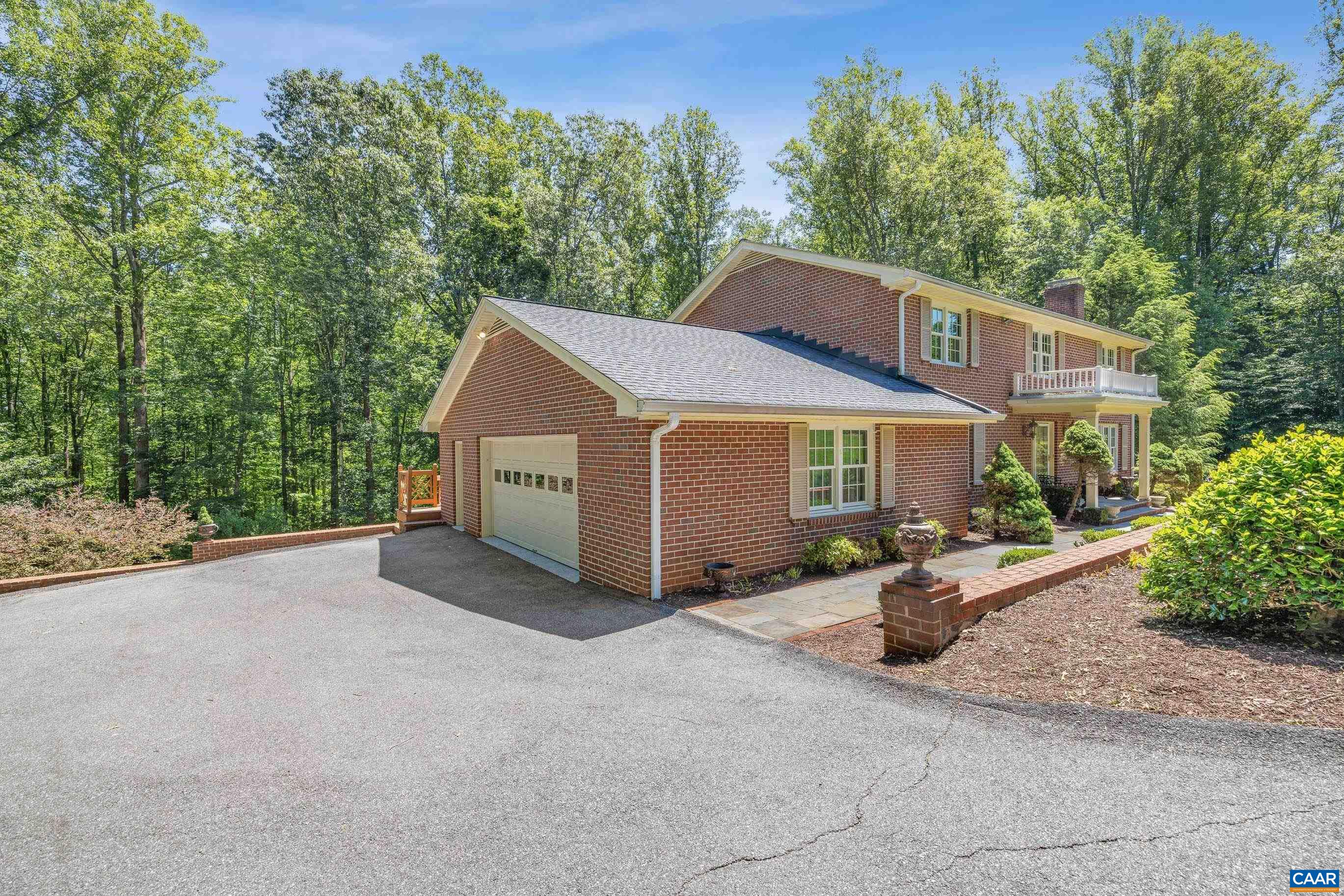 985 TANGLEWOOD RD, CHARLOTTESVILLE, Virginia 22901, 4 Bedrooms Bedrooms, ,3 BathroomsBathrooms,Residential,985 TANGLEWOOD RD,677999 MLS # 677999