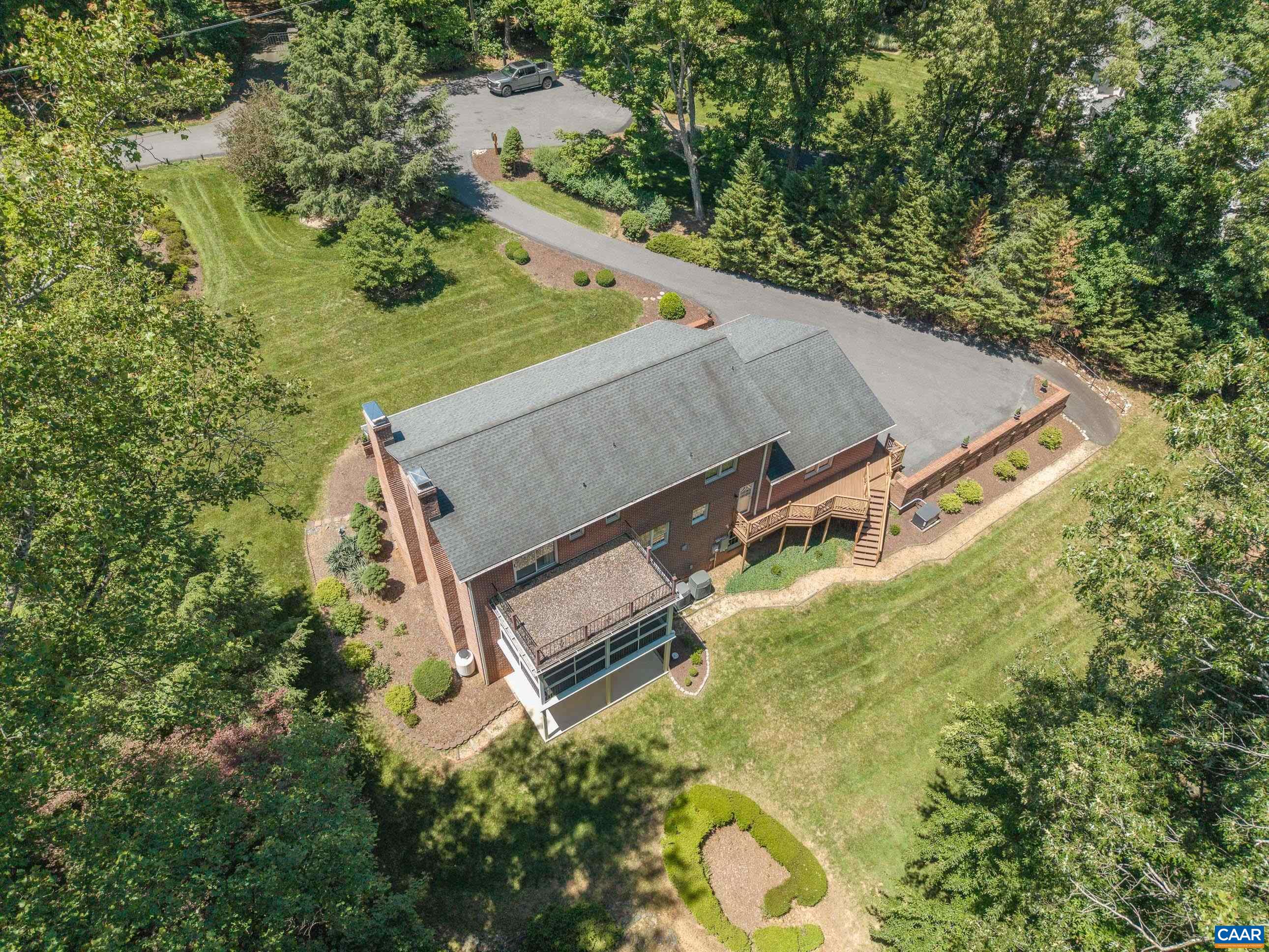 985 TANGLEWOOD RD, CHARLOTTESVILLE, Virginia 22901, 4 Bedrooms Bedrooms, ,3 BathroomsBathrooms,Residential,985 TANGLEWOOD RD,677999 MLS # 677999