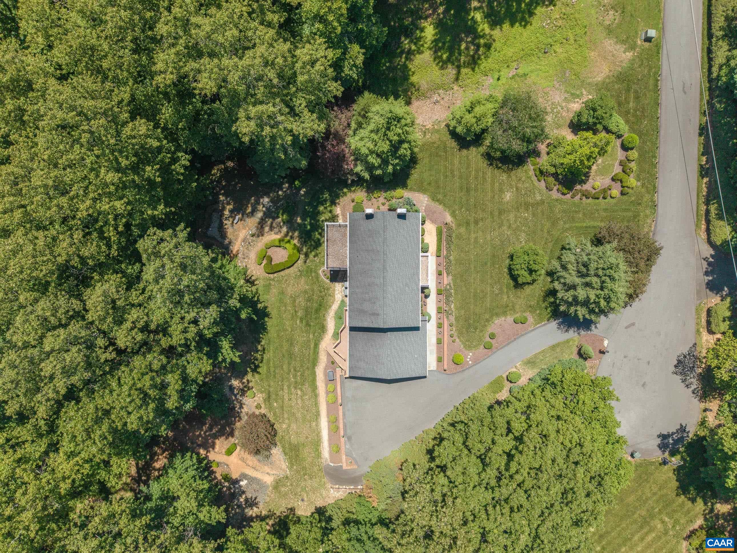 985 TANGLEWOOD RD, CHARLOTTESVILLE, Virginia 22901, 4 Bedrooms Bedrooms, ,3 BathroomsBathrooms,Residential,985 TANGLEWOOD RD,677999 MLS # 677999