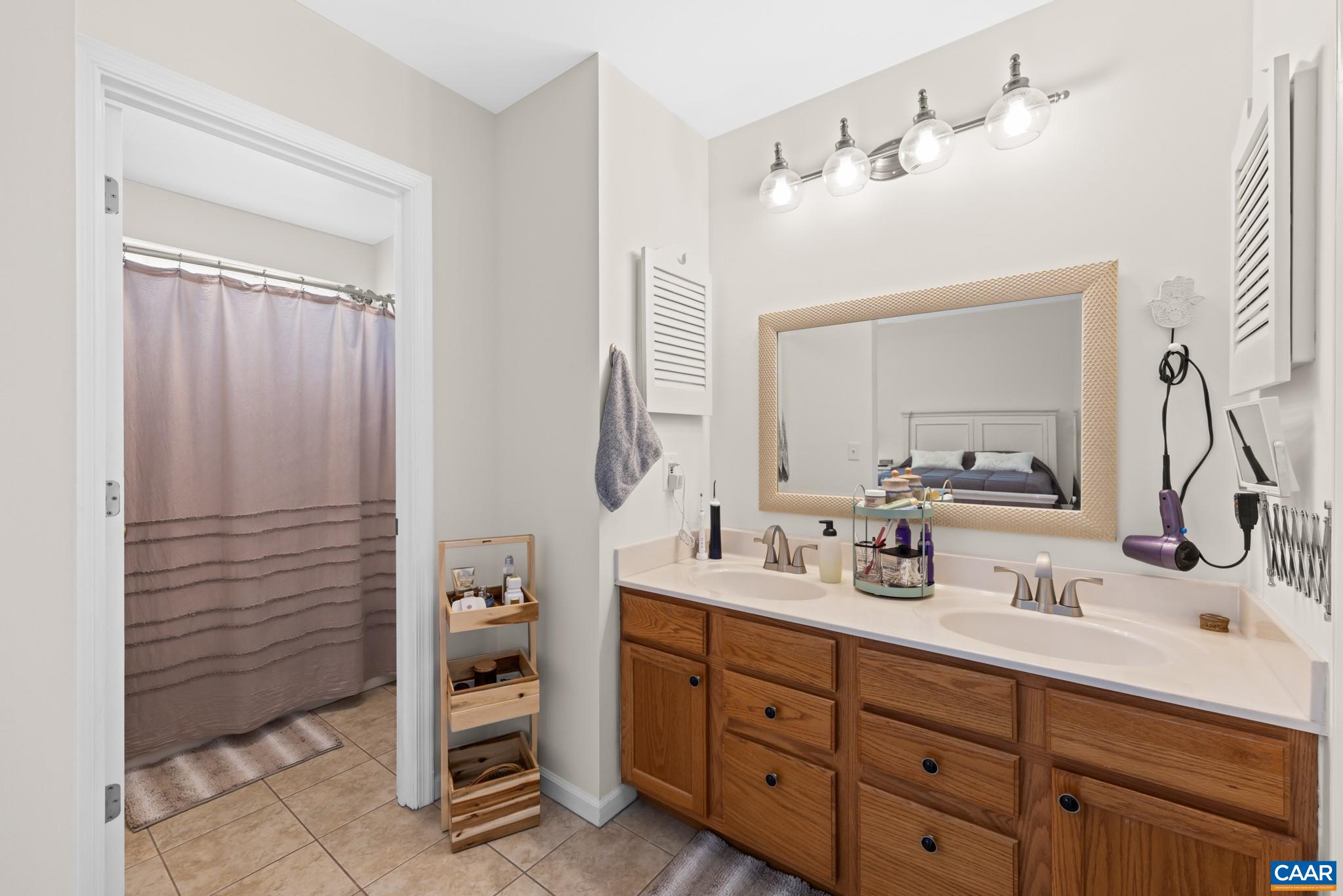 996 RIVER RUN DR, CHARLOTTESVILLE, Virginia 22901, 2 Bedrooms Bedrooms, ,2 BathroomsBathrooms,Residential,Parcel #062D1-0300G-00400 - Lot 4, Block G, Sectio,996 RIVER RUN DR,678062 MLS # 678062 996 RIVER RUN DR, CHARLOTTESVILLE, Virginia 22901, 2 Bedrooms Bedrooms, ,2 BathroomsBathrooms,Residential,Parcel #062D1-0300G-00400 - Lot 4, Block G, Sectio,996 RIVER RUN DR,678062 MLS # 678062