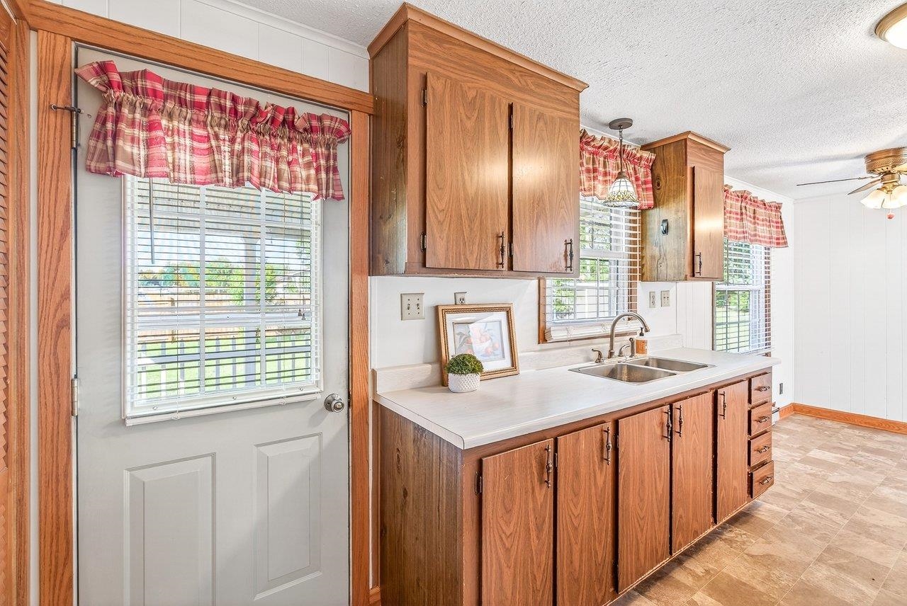 6599 AZALEA DR, DAYTON, Virginia 22821, 3 Bedrooms Bedrooms, ,1 BathroomBathrooms,Residential,6599 AZALEA DR,678064 MLS # 678064