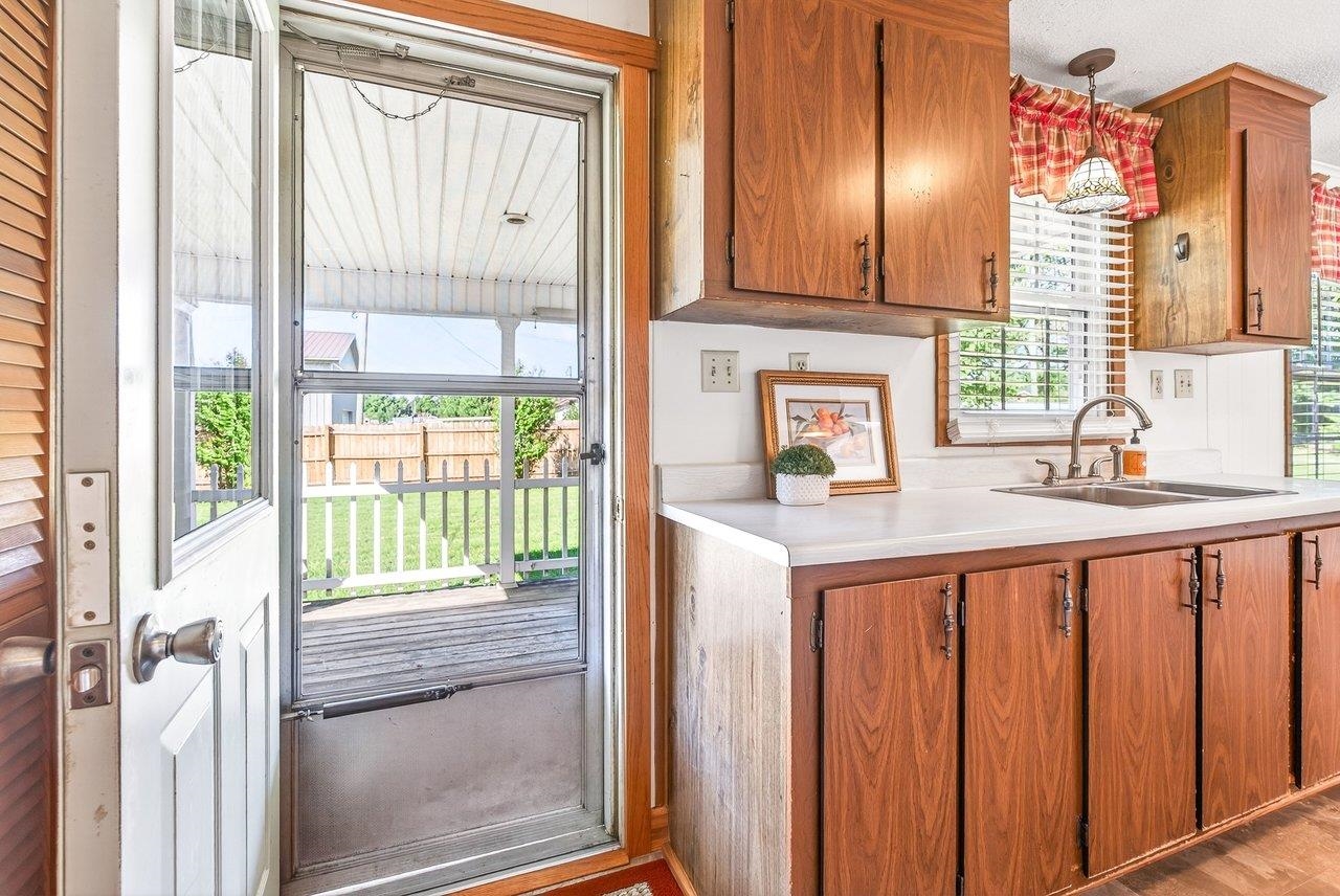 6599 AZALEA DR, DAYTON, Virginia 22821, 3 Bedrooms Bedrooms, ,1 BathroomBathrooms,Residential,6599 AZALEA DR,678064 MLS # 678064