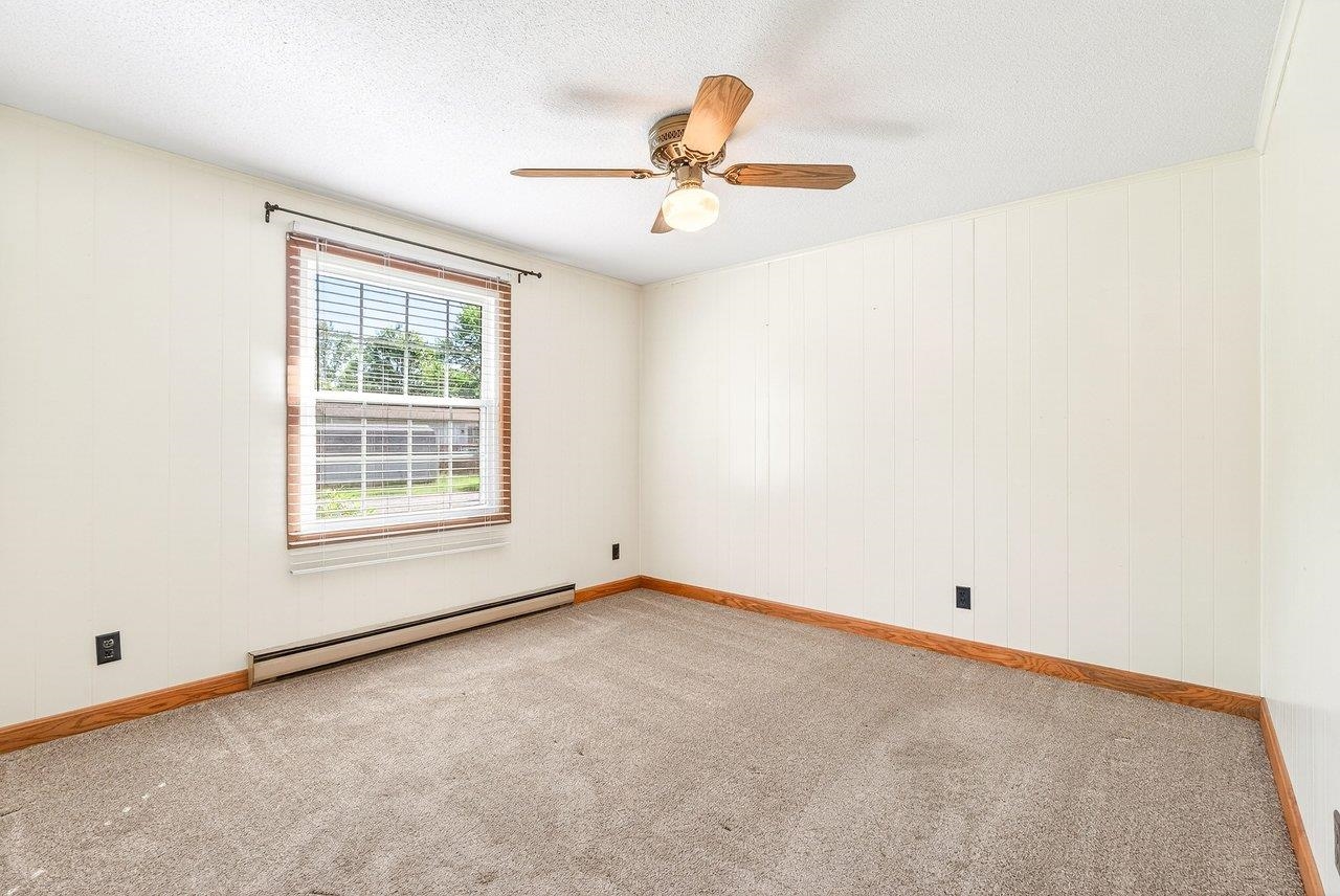 6599 AZALEA DR, DAYTON, Virginia 22821, 3 Bedrooms Bedrooms, ,1 BathroomBathrooms,Residential,6599 AZALEA DR,678064 MLS # 678064