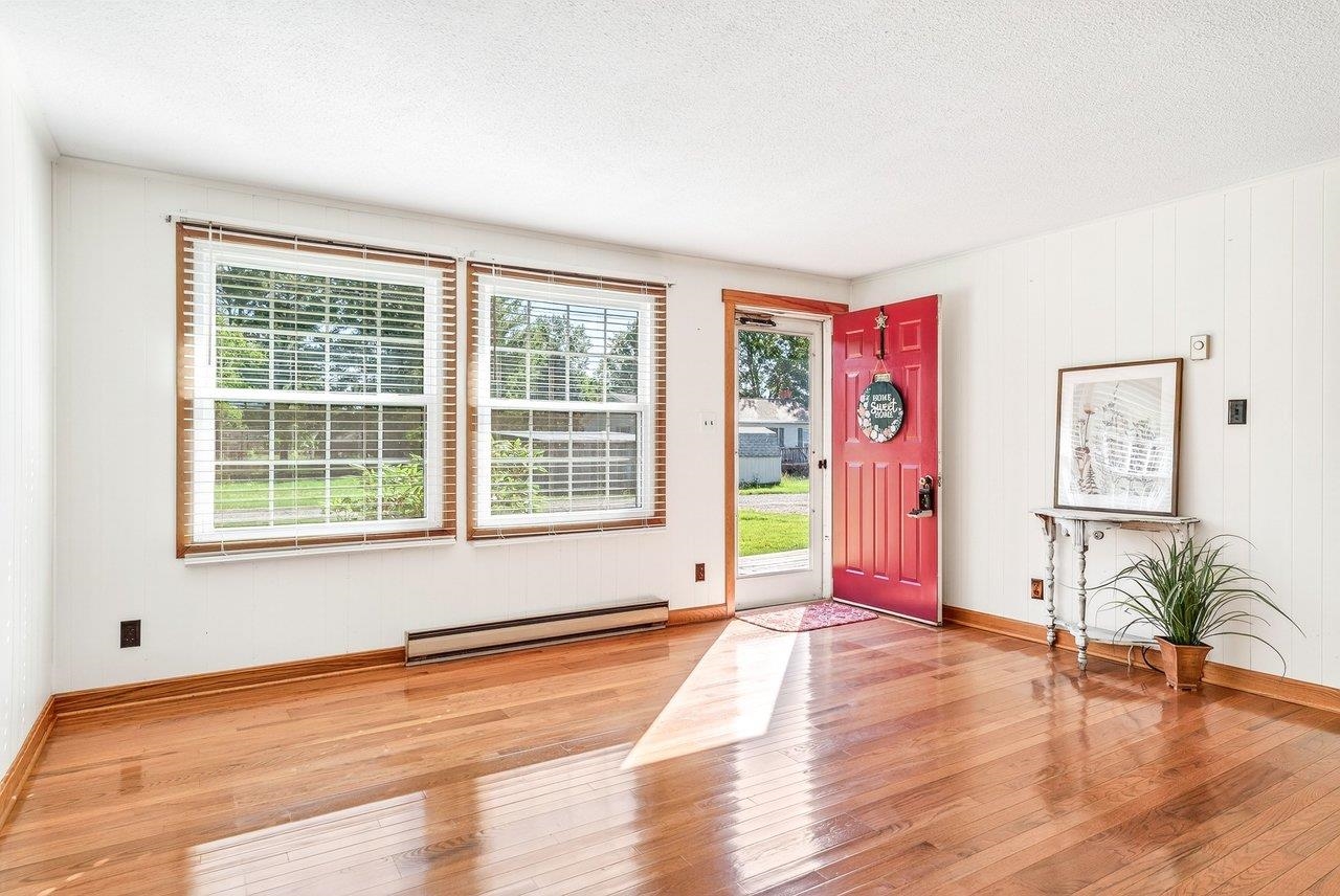 6599 AZALEA DR, DAYTON, Virginia 22821, 3 Bedrooms Bedrooms, ,1 BathroomBathrooms,Residential,6599 AZALEA DR,678064 MLS # 678064