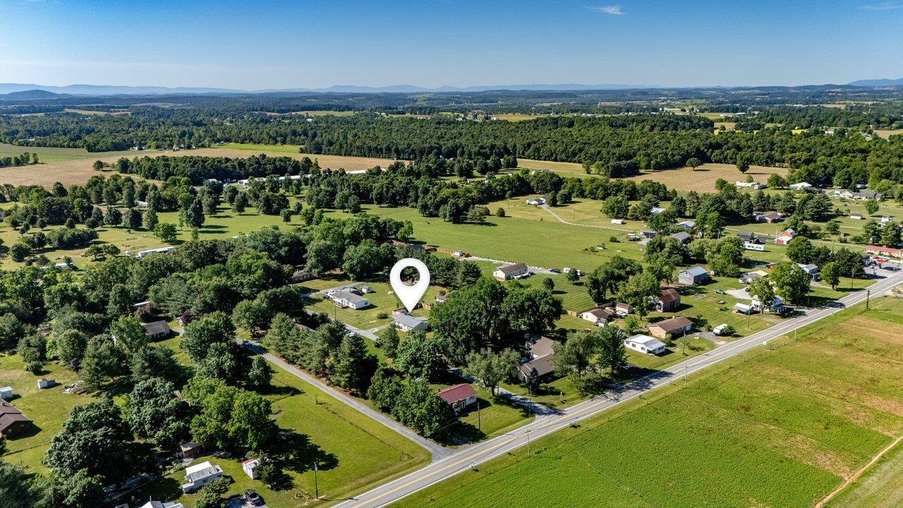 6599 AZALEA DR, DAYTON, Virginia 22821, 3 Bedrooms Bedrooms, ,1 BathroomBathrooms,Residential,6599 AZALEA DR,678064 MLS # 678064