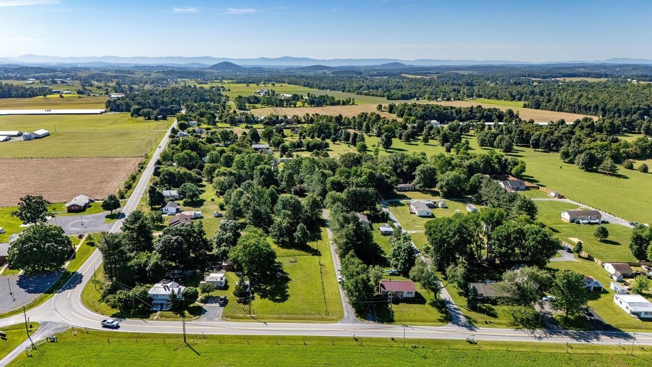 6599 AZALEA DR, DAYTON, Virginia 22821, 3 Bedrooms Bedrooms, ,1 BathroomBathrooms,Residential,6599 AZALEA DR,678064 MLS # 678064