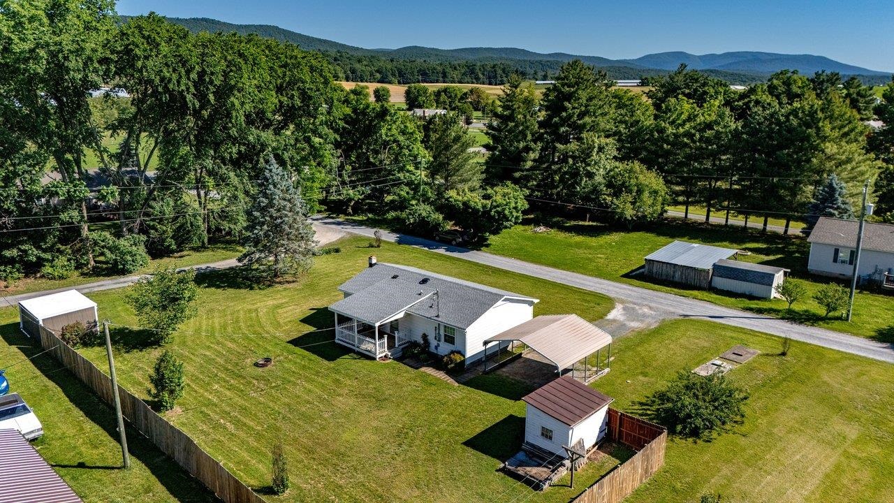 6599 AZALEA DR, DAYTON, Virginia 22821, 3 Bedrooms Bedrooms, ,1 BathroomBathrooms,Residential,6599 AZALEA DR,678064 MLS # 678064