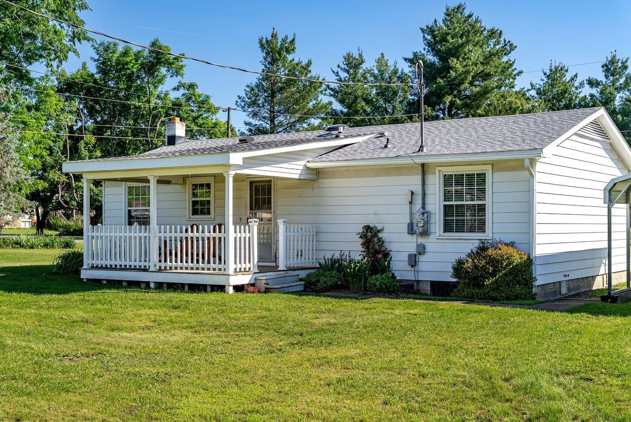6599 AZALEA DR, DAYTON, Virginia 22821, 3 Bedrooms Bedrooms, ,1 BathroomBathrooms,Residential,6599 AZALEA DR,678064 MLS # 678064