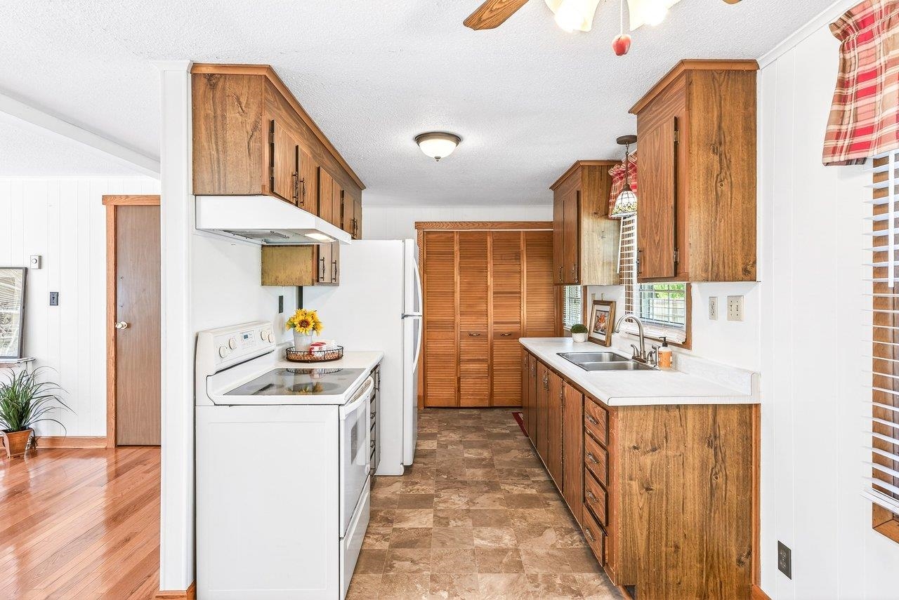 6599 AZALEA DR, DAYTON, Virginia 22821, 3 Bedrooms Bedrooms, ,1 BathroomBathrooms,Residential,6599 AZALEA DR,678064 MLS # 678064