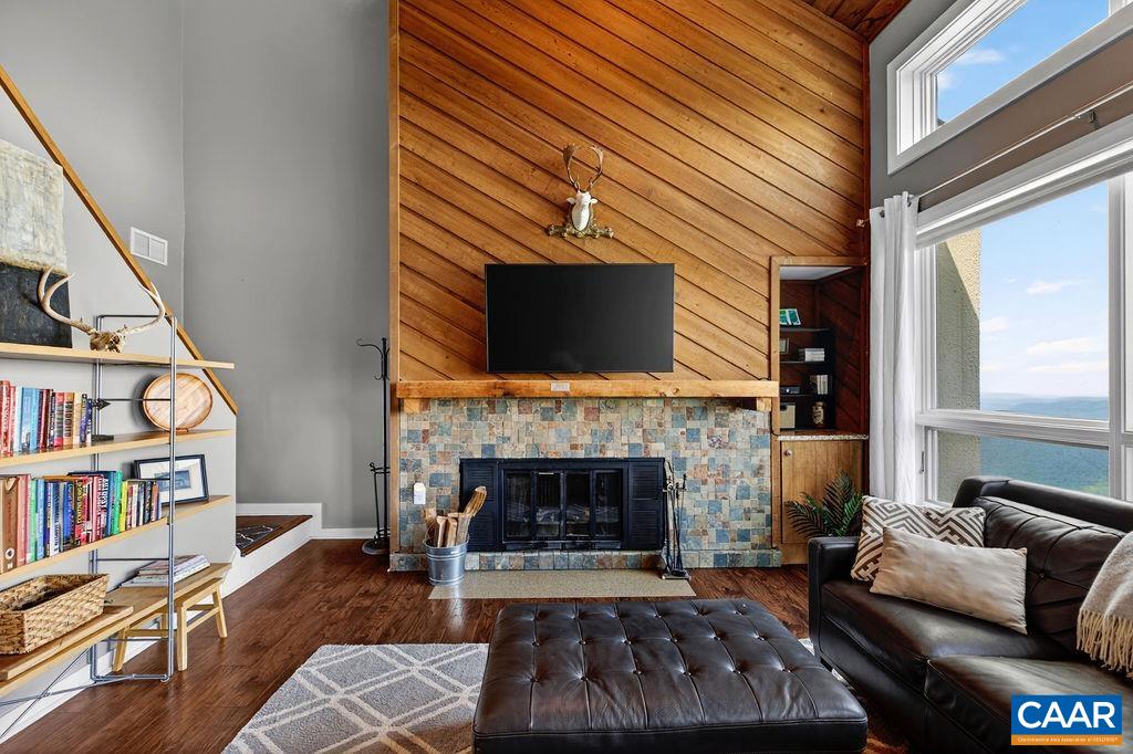 1460 LEDGES CONDOS, WINTERGREEN RESORT, Virginia 22967, 3 Bedrooms Bedrooms, ,3 BathroomsBathrooms,Residential,1460 LEDGES CONDOS,678067 MLS # 678067 1460 LEDGES CONDOS, WINTERGREEN RESORT, Virginia 22967, 3 Bedrooms Bedrooms, ,3 BathroomsBathrooms,Residential,1460 LEDGES CONDOS,678067 MLS # 678067