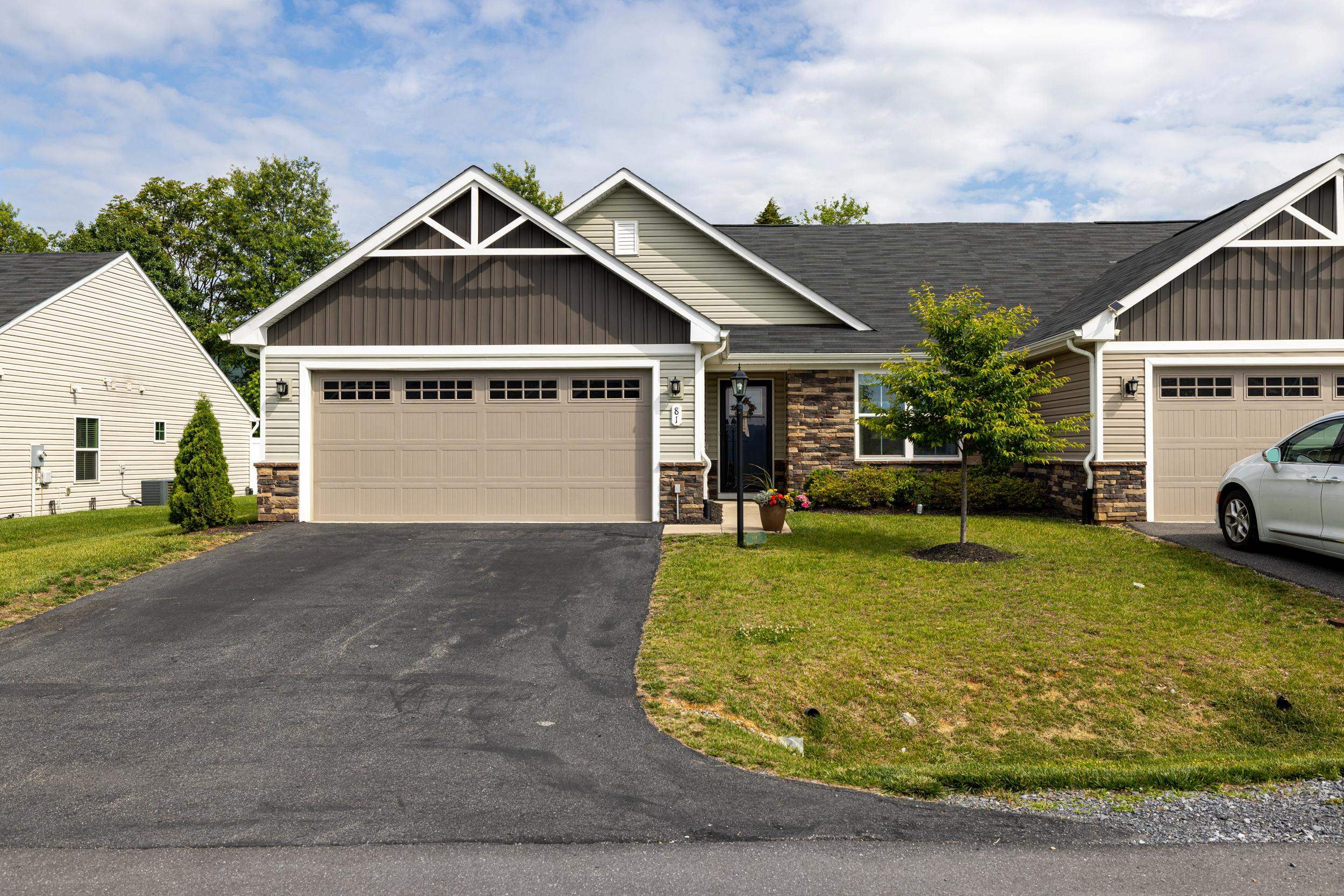 81 SOUTH PEAK DR, MCGAHEYSVILLE, Virginia 22840, 3 Bedrooms Bedrooms, ,2 BathroomsBathrooms,Residential,81 SOUTH PEAK DR,678069 MLS # 678069 81 SOUTH PEAK DR, MCGAHEYSVILLE, Virginia 22840, 3 Bedrooms Bedrooms, ,2 BathroomsBathrooms,Residential,81 SOUTH PEAK DR,678069 MLS # 678069