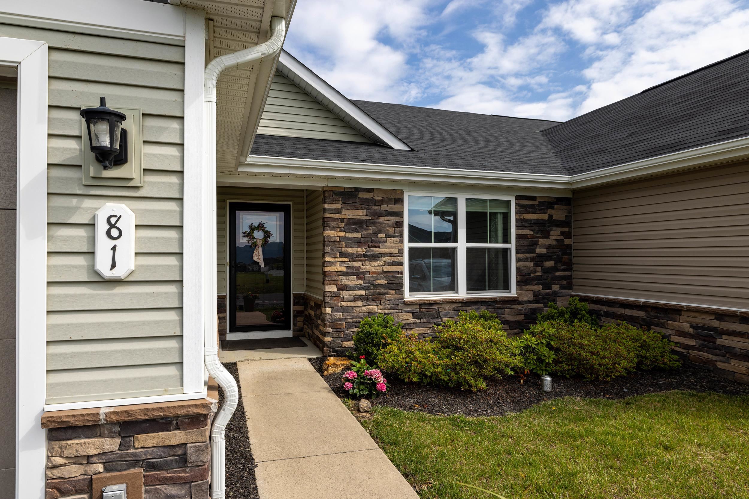 81 SOUTH PEAK DR, MCGAHEYSVILLE, Virginia 22840, 3 Bedrooms Bedrooms, ,2 BathroomsBathrooms,Residential,81 SOUTH PEAK DR,678069 MLS # 678069 81 SOUTH PEAK DR, MCGAHEYSVILLE, Virginia 22840, 3 Bedrooms Bedrooms, ,2 BathroomsBathrooms,Residential,81 SOUTH PEAK DR,678069 MLS # 678069