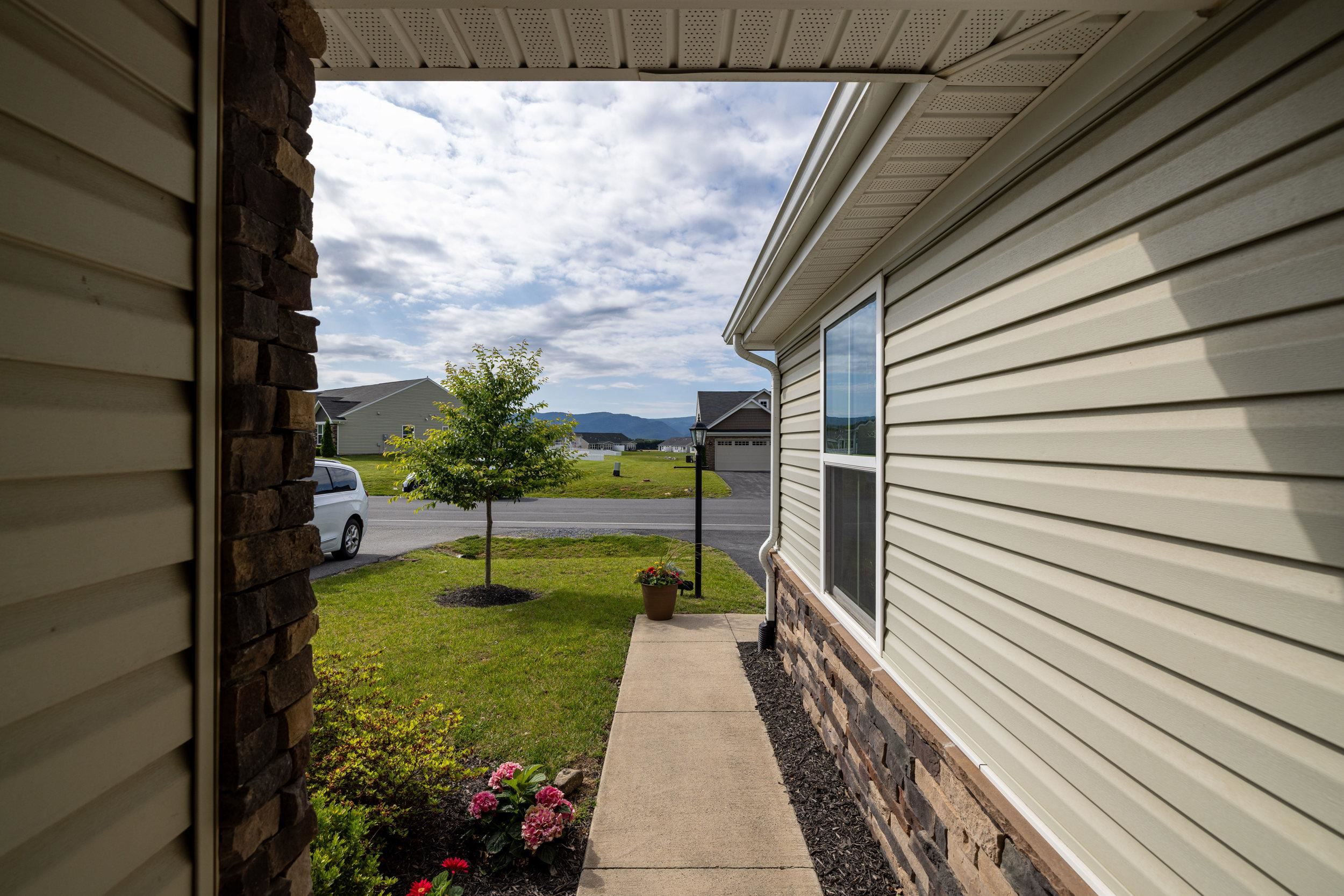 81 SOUTH PEAK DR, MCGAHEYSVILLE, Virginia 22840, 3 Bedrooms Bedrooms, ,2 BathroomsBathrooms,Residential,81 SOUTH PEAK DR,678069 MLS # 678069 81 SOUTH PEAK DR, MCGAHEYSVILLE, Virginia 22840, 3 Bedrooms Bedrooms, ,2 BathroomsBathrooms,Residential,81 SOUTH PEAK DR,678069 MLS # 678069