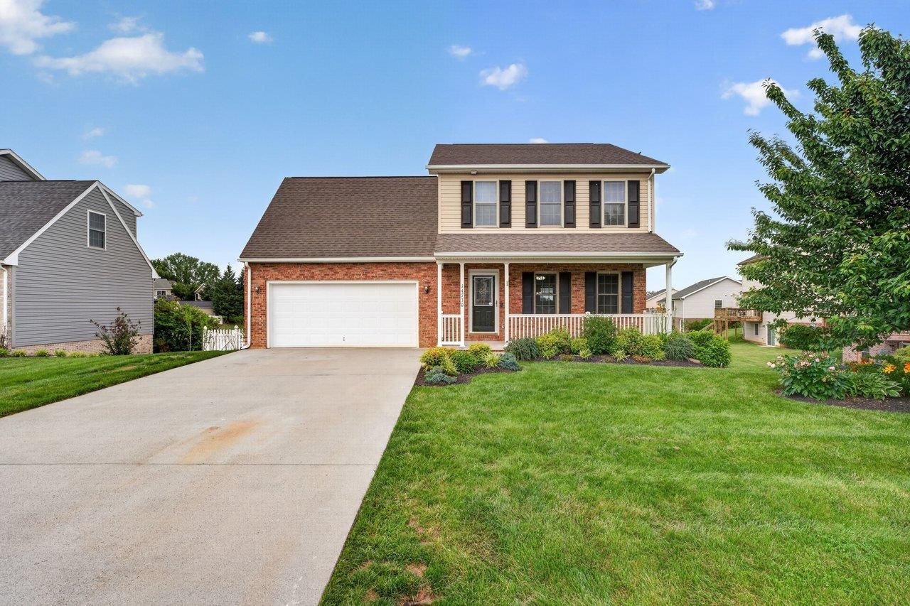 14730 JUSTICE CIR, BROADWAY, Virginia 22815, 3 Bedrooms Bedrooms, ,2 BathroomsBathrooms,Residential,The Perfect Family Home!,14730 JUSTICE CIR,678071 MLS # 678071 14730 JUSTICE CIR, BROADWAY, Virginia 22815, 3 Bedrooms Bedrooms, ,2 BathroomsBathrooms,Residential,The Perfect Family Home!,14730 JUSTICE CIR,678071 MLS # 678071