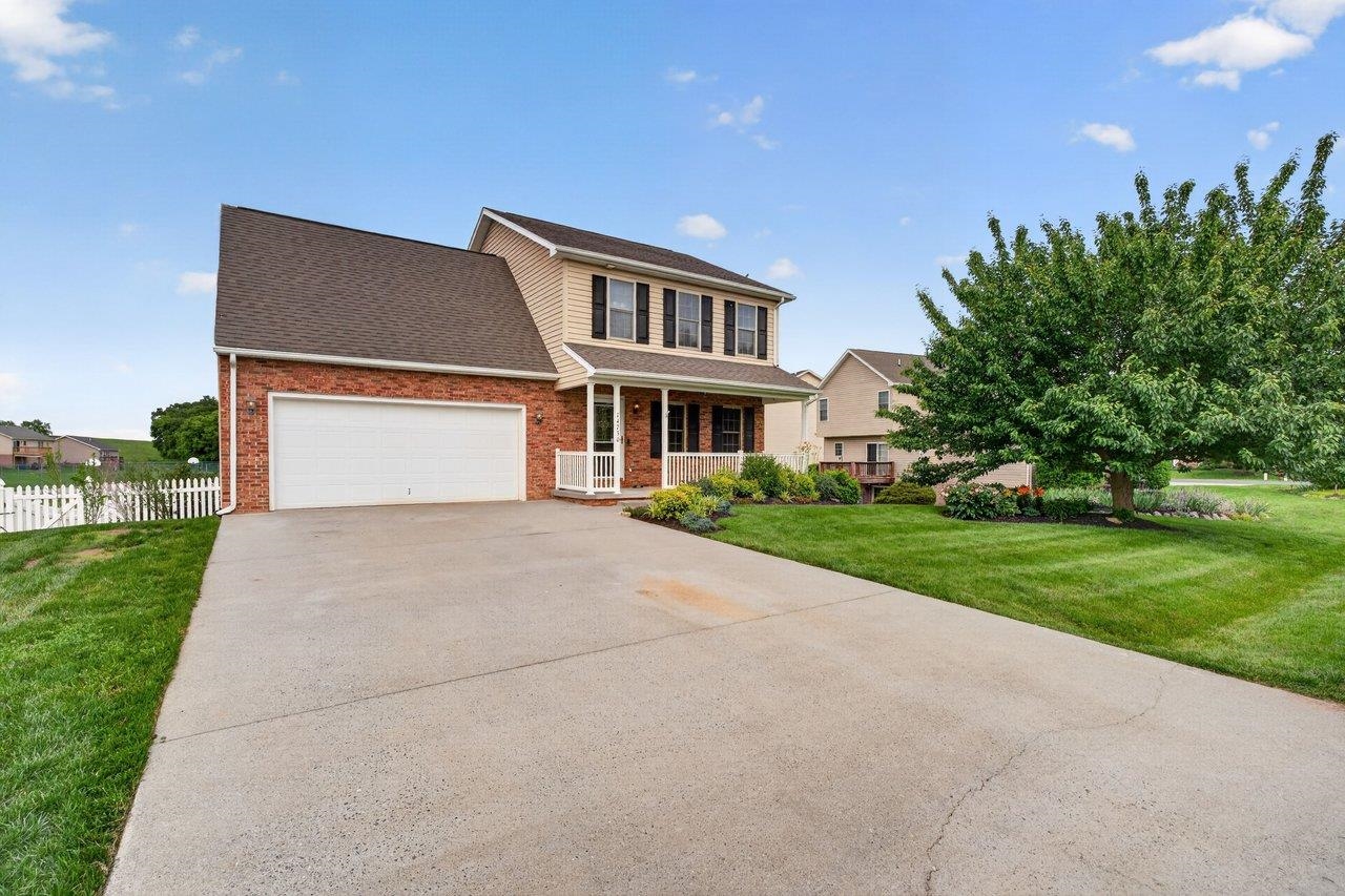 14730 JUSTICE CIR, BROADWAY, Virginia 22815, 3 Bedrooms Bedrooms, ,2 BathroomsBathrooms,Residential,The Perfect Family Home!,14730 JUSTICE CIR,678071 MLS # 678071 14730 JUSTICE CIR, BROADWAY, Virginia 22815, 3 Bedrooms Bedrooms, ,2 BathroomsBathrooms,Residential,The Perfect Family Home!,14730 JUSTICE CIR,678071 MLS # 678071
