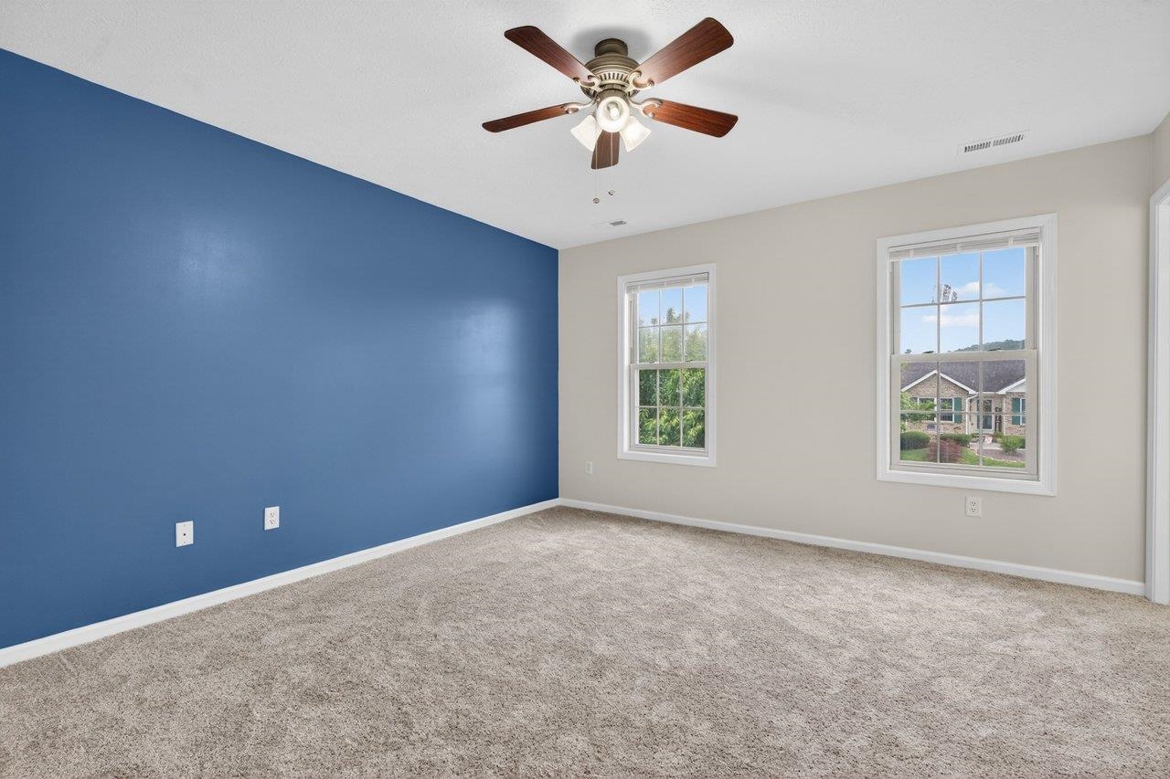 Brand new carpet, ceiling fan, walk-in closet and private bath Brand new carpet, ceiling fan, walk-in closet and private bath