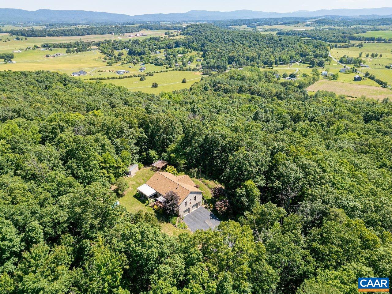 34 LOOK UP LN, WAYNESBORO, Virginia 22980, 3 Bedrooms Bedrooms, ,3 BathroomsBathrooms,Residential,34 LOOK UP LN,678074 MLS # 678074 34 LOOK UP LN, WAYNESBORO, Virginia 22980, 3 Bedrooms Bedrooms, ,3 BathroomsBathrooms,Residential,34 LOOK UP LN,678074 MLS # 678074