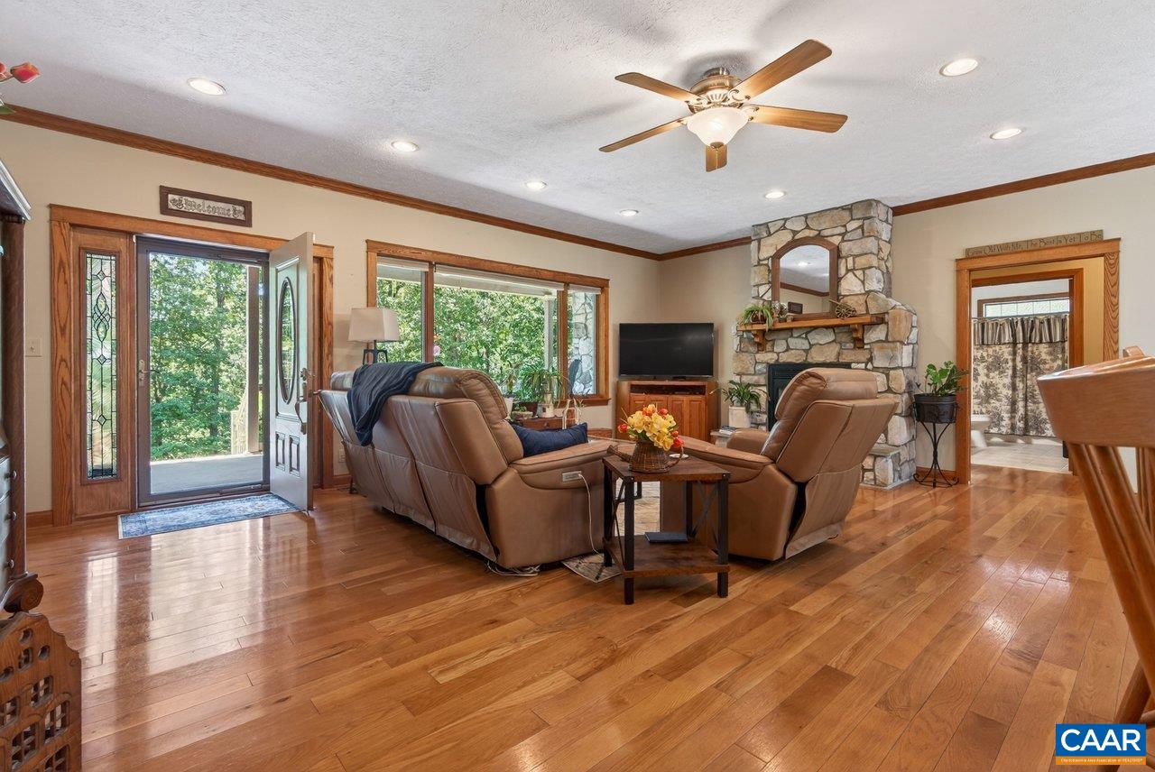 34 LOOK UP LN, WAYNESBORO, Virginia 22980, 3 Bedrooms Bedrooms, ,3 BathroomsBathrooms,Residential,34 LOOK UP LN,678074 MLS # 678074 34 LOOK UP LN, WAYNESBORO, Virginia 22980, 3 Bedrooms Bedrooms, ,3 BathroomsBathrooms,Residential,34 LOOK UP LN,678074 MLS # 678074