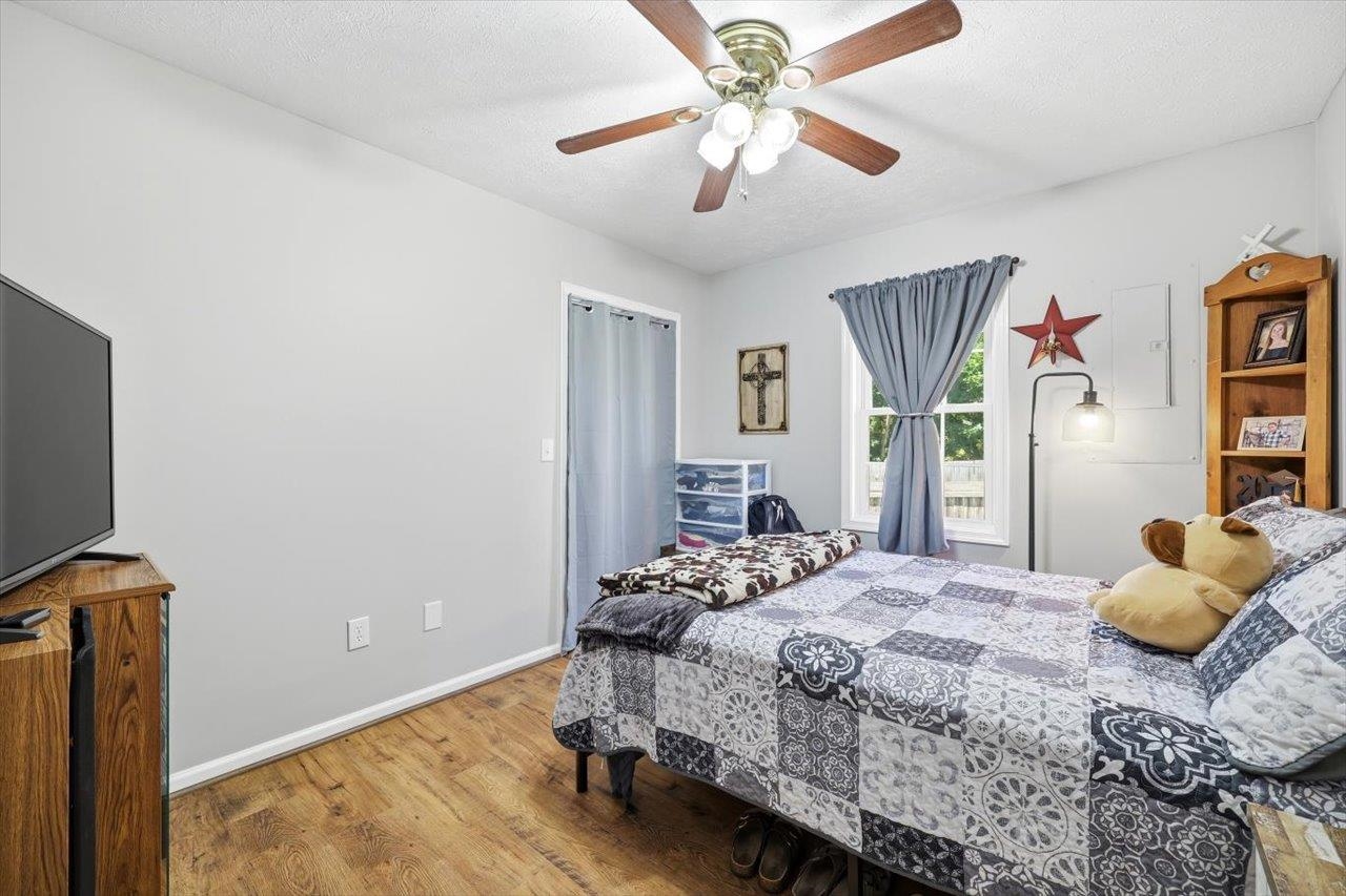 115 HODGE ST, STUARTS DRAFT, Virginia 24477, 3 Bedrooms Bedrooms, ,2 BathroomsBathrooms,Residential,115 HODGE ST,678081 MLS # 678081 115 HODGE ST, STUARTS DRAFT, Virginia 24477, 3 Bedrooms Bedrooms, ,2 BathroomsBathrooms,Residential,115 HODGE ST,678081 MLS # 678081