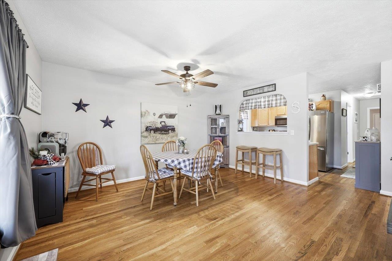 115 HODGE ST, STUARTS DRAFT, Virginia 24477, 3 Bedrooms Bedrooms, ,2 BathroomsBathrooms,Residential,115 HODGE ST,678081 MLS # 678081 115 HODGE ST, STUARTS DRAFT, Virginia 24477, 3 Bedrooms Bedrooms, ,2 BathroomsBathrooms,Residential,115 HODGE ST,678081 MLS # 678081