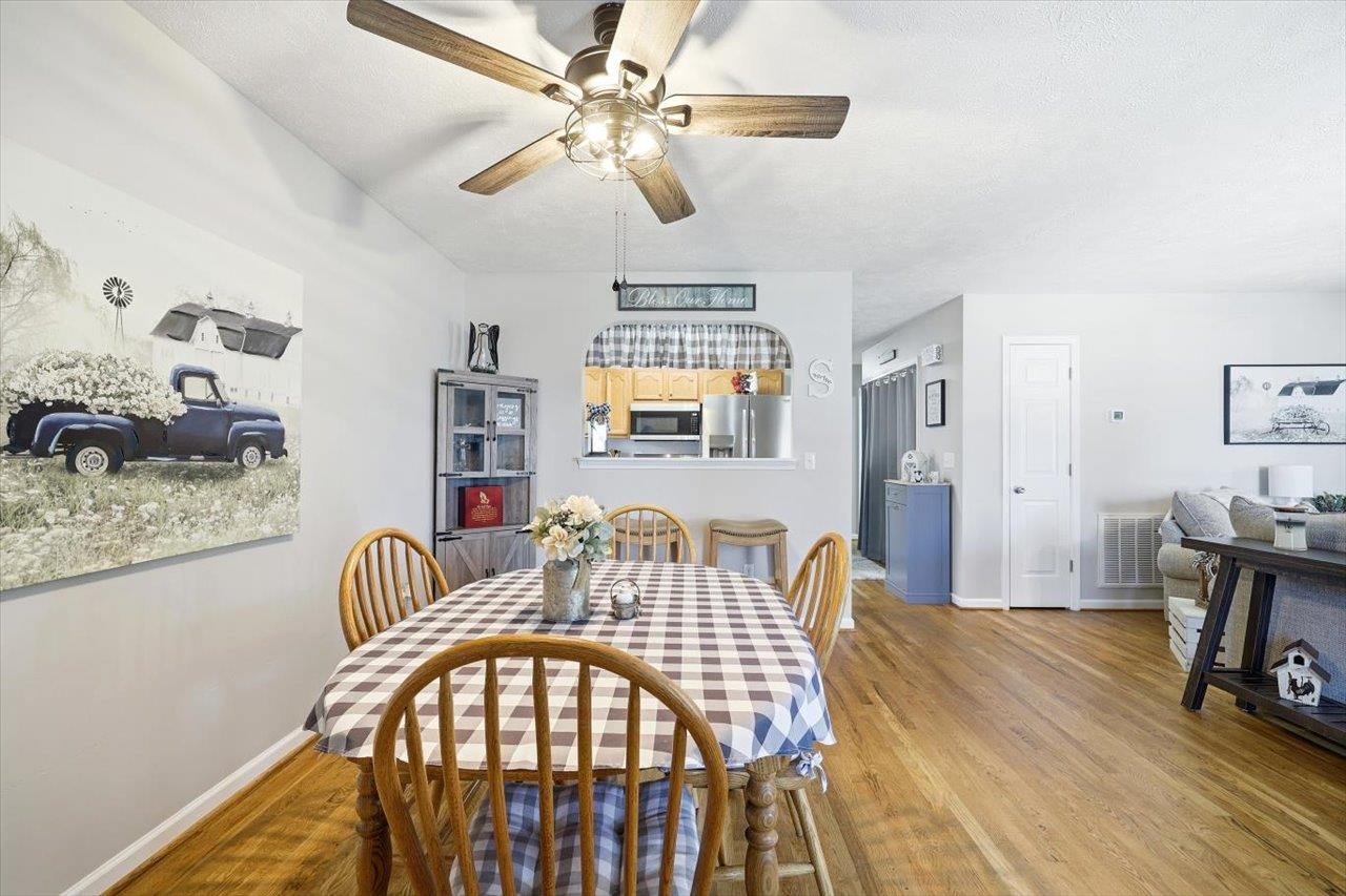 115 HODGE ST, STUARTS DRAFT, Virginia 24477, 3 Bedrooms Bedrooms, ,2 BathroomsBathrooms,Residential,115 HODGE ST,678081 MLS # 678081 115 HODGE ST, STUARTS DRAFT, Virginia 24477, 3 Bedrooms Bedrooms, ,2 BathroomsBathrooms,Residential,115 HODGE ST,678081 MLS # 678081