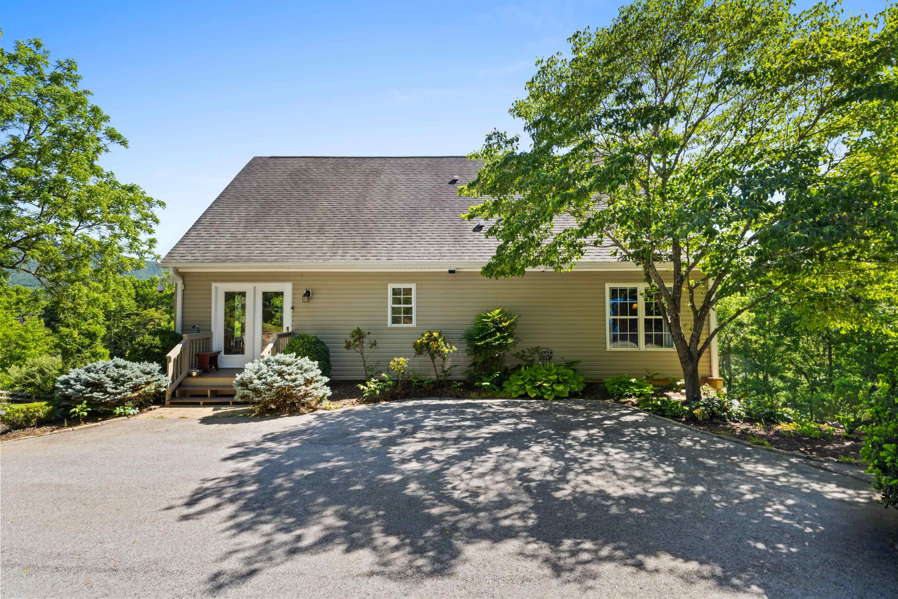 560 AGNERS MILL RD, LEXINGTON, Virginia 24450, 3 Bedrooms Bedrooms, ,2 BathroomsBathrooms,Residential,560 AGNERS MILL RD,678082 MLS # 678082 560 AGNERS MILL RD, LEXINGTON, Virginia 24450, 3 Bedrooms Bedrooms, ,2 BathroomsBathrooms,Residential,560 AGNERS MILL RD,678082 MLS # 678082