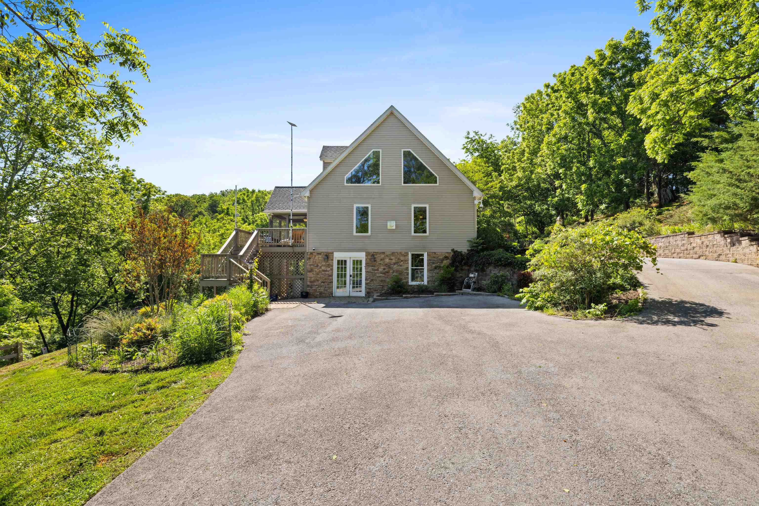 560 AGNERS MILL RD, LEXINGTON, Virginia 24450, 3 Bedrooms Bedrooms, ,2 BathroomsBathrooms,Residential,560 AGNERS MILL RD,678082 MLS # 678082 560 AGNERS MILL RD, LEXINGTON, Virginia 24450, 3 Bedrooms Bedrooms, ,2 BathroomsBathrooms,Residential,560 AGNERS MILL RD,678082 MLS # 678082
