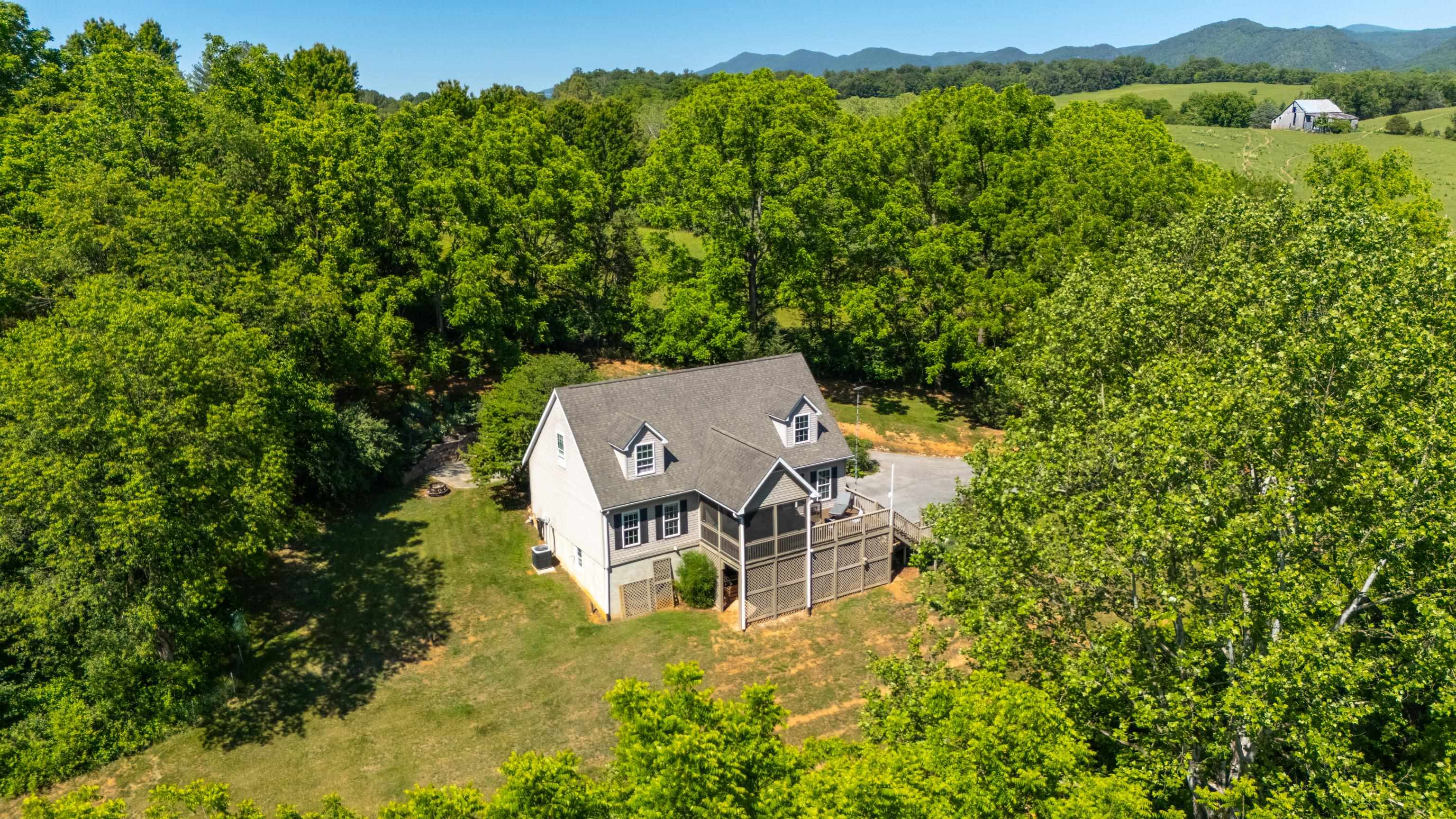 560 AGNERS MILL RD, LEXINGTON, Virginia 24450, 3 Bedrooms Bedrooms, ,2 BathroomsBathrooms,Residential,560 AGNERS MILL RD,678082 MLS # 678082 560 AGNERS MILL RD, LEXINGTON, Virginia 24450, 3 Bedrooms Bedrooms, ,2 BathroomsBathrooms,Residential,560 AGNERS MILL RD,678082 MLS # 678082