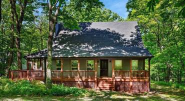 308 DEVILS KNOB LOOP, WINTERGREEN, Virginia 22967, 3 Bedrooms Bedrooms, ,3 BathroomsBathrooms,Residential,308 DEVILS KNOB LOOP,678087 MLS # 678087