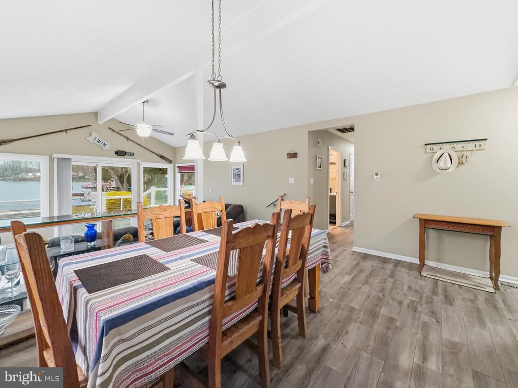 1353 LAKEVIEW PKWY, LOCUST GROVE, Virginia 22508, 3 Bedrooms Bedrooms, ,2 BathroomsBathrooms,Residential,1353 LAKEVIEW PKWY,VAOR2014388 MLS # VAOR2014388