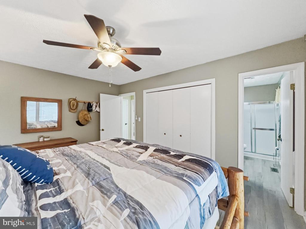 1353 LAKEVIEW PKWY, LOCUST GROVE, Virginia 22508, 3 Bedrooms Bedrooms, ,2 BathroomsBathrooms,Residential,1353 LAKEVIEW PKWY,VAOR2014388 MLS # VAOR2014388