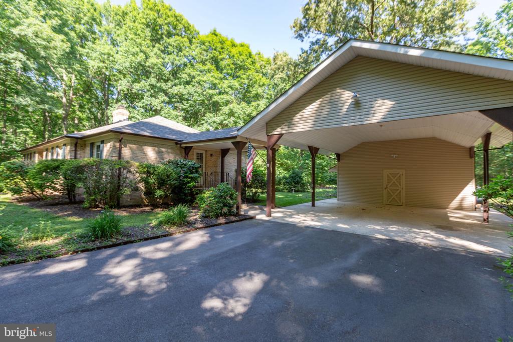 8401 GREY GHOST LN, FREDERICKSBURG, Virginia 22408, 3 Bedrooms Bedrooms, ,2 BathroomsBathrooms,Residential,8401 GREY GHOST LN,VASP2042514 MLS # VASP2042514 8401 GREY GHOST LN, FREDERICKSBURG, Virginia 22408, 3 Bedrooms Bedrooms, ,2 BathroomsBathrooms,Residential,8401 GREY GHOST LN,VASP2042514 MLS # VASP2042514