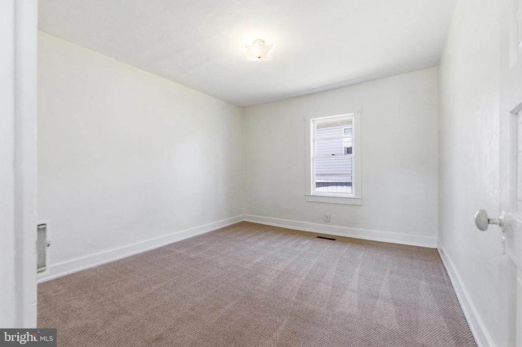 522 LURAY AVE, LURAY, Virginia 22835, 2 Bedrooms Bedrooms, ,1 BathroomBathrooms,Residential,522 LURAY AVE,VAPA2006526 MLS # VAPA2006526 522 LURAY AVE, LURAY, Virginia 22835, 2 Bedrooms Bedrooms, ,1 BathroomBathrooms,Residential,522 LURAY AVE,VAPA2006526 MLS # VAPA2006526