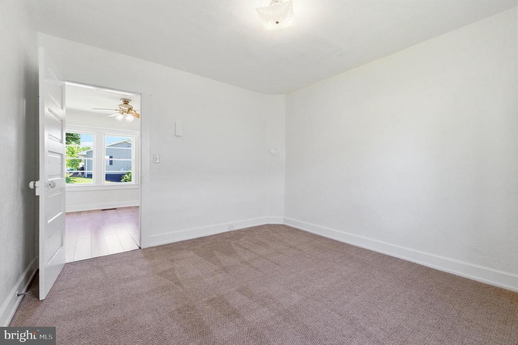 522 LURAY AVE, LURAY, Virginia 22835, 2 Bedrooms Bedrooms, ,1 BathroomBathrooms,Residential,522 LURAY AVE,VAPA2006526 MLS # VAPA2006526 522 LURAY AVE, LURAY, Virginia 22835, 2 Bedrooms Bedrooms, ,1 BathroomBathrooms,Residential,522 LURAY AVE,VAPA2006526 MLS # VAPA2006526