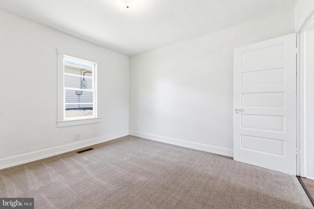 522 LURAY AVE, LURAY, Virginia 22835, 2 Bedrooms Bedrooms, ,1 BathroomBathrooms,Residential,522 LURAY AVE,VAPA2006526 MLS # VAPA2006526 522 LURAY AVE, LURAY, Virginia 22835, 2 Bedrooms Bedrooms, ,1 BathroomBathrooms,Residential,522 LURAY AVE,VAPA2006526 MLS # VAPA2006526