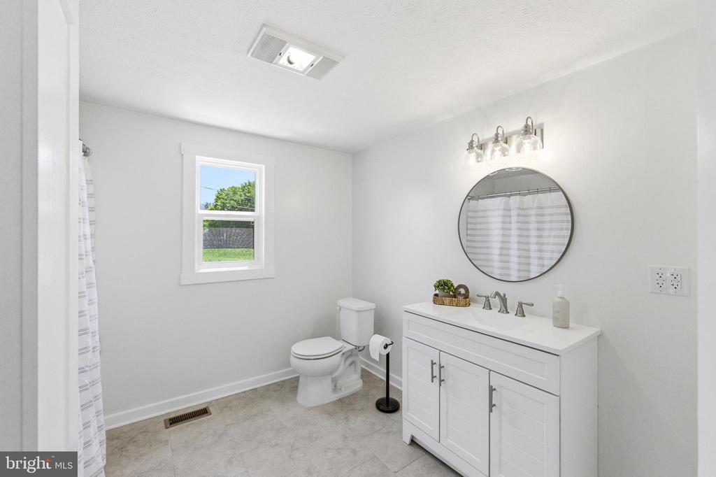 522 LURAY AVE, LURAY, Virginia 22835, 2 Bedrooms Bedrooms, ,1 BathroomBathrooms,Residential,522 LURAY AVE,VAPA2006526 MLS # VAPA2006526 522 LURAY AVE, LURAY, Virginia 22835, 2 Bedrooms Bedrooms, ,1 BathroomBathrooms,Residential,522 LURAY AVE,VAPA2006526 MLS # VAPA2006526
