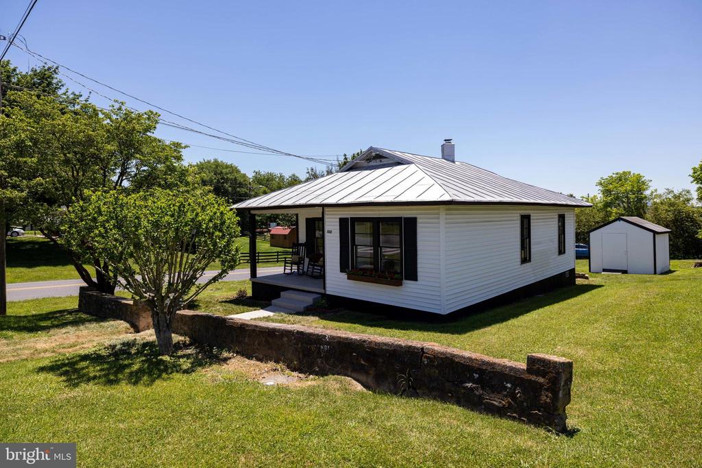 522 LURAY AVE, LURAY, Virginia 22835, 2 Bedrooms Bedrooms, ,1 BathroomBathrooms,Residential,522 LURAY AVE,VAPA2006526 MLS # VAPA2006526 522 LURAY AVE, LURAY, Virginia 22835, 2 Bedrooms Bedrooms, ,1 BathroomBathrooms,Residential,522 LURAY AVE,VAPA2006526 MLS # VAPA2006526
