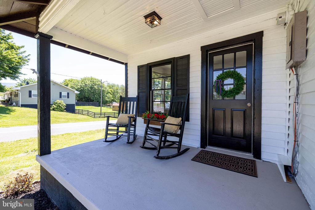 522 LURAY AVE, LURAY, Virginia 22835, 2 Bedrooms Bedrooms, ,1 BathroomBathrooms,Residential,522 LURAY AVE,VAPA2006526 MLS # VAPA2006526 522 LURAY AVE, LURAY, Virginia 22835, 2 Bedrooms Bedrooms, ,1 BathroomBathrooms,Residential,522 LURAY AVE,VAPA2006526 MLS # VAPA2006526