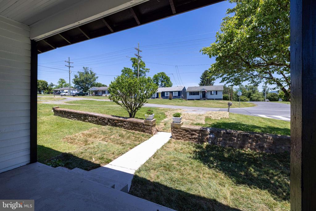 522 LURAY AVE, LURAY, Virginia 22835, 2 Bedrooms Bedrooms, ,1 BathroomBathrooms,Residential,522 LURAY AVE,VAPA2006526 MLS # VAPA2006526 522 LURAY AVE, LURAY, Virginia 22835, 2 Bedrooms Bedrooms, ,1 BathroomBathrooms,Residential,522 LURAY AVE,VAPA2006526 MLS # VAPA2006526