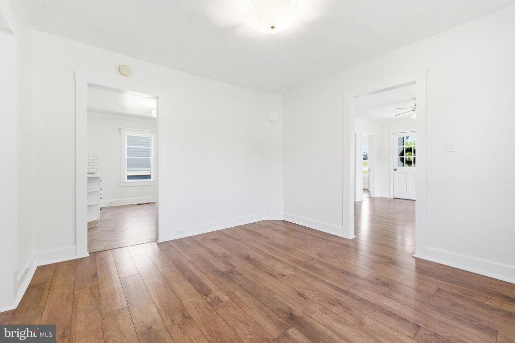 522 LURAY AVE, LURAY, Virginia 22835, 2 Bedrooms Bedrooms, ,1 BathroomBathrooms,Residential,522 LURAY AVE,VAPA2006526 MLS # VAPA2006526 522 LURAY AVE, LURAY, Virginia 22835, 2 Bedrooms Bedrooms, ,1 BathroomBathrooms,Residential,522 LURAY AVE,VAPA2006526 MLS # VAPA2006526