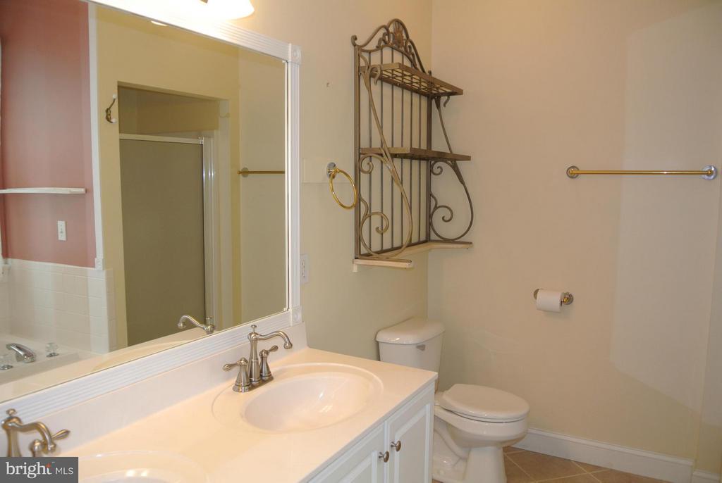 629 COUNTRY CLUB RD, CULPEPER, Virginia 22701, 3 Bedrooms Bedrooms, ,2 BathroomsBathrooms,Residential,629 COUNTRY CLUB RD,VACU2013904 MLS # VACU2013904 629 COUNTRY CLUB RD, CULPEPER, Virginia 22701, 3 Bedrooms Bedrooms, ,2 BathroomsBathrooms,Residential,629 COUNTRY CLUB RD,VACU2013904 MLS # VACU2013904