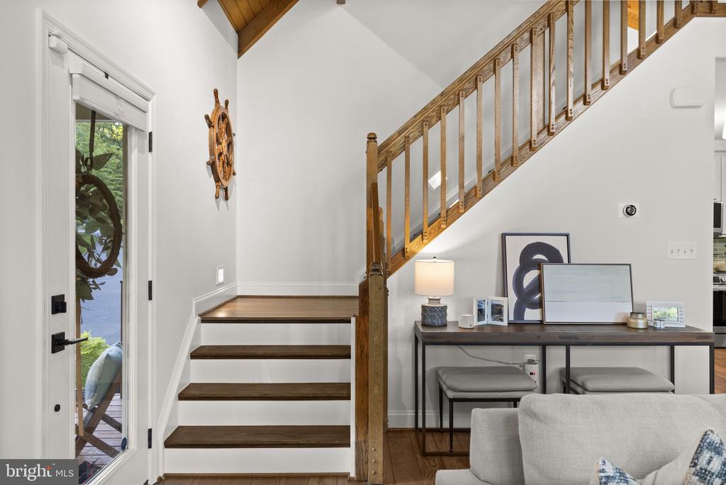 13422 BLACK WALNUT LN, SPOTSYLVANIA, Virginia 22551, 5 Bedrooms Bedrooms, ,3 BathroomsBathrooms,Residential,13422 BLACK WALNUT LN,VASP2042112 MLS # VASP2042112