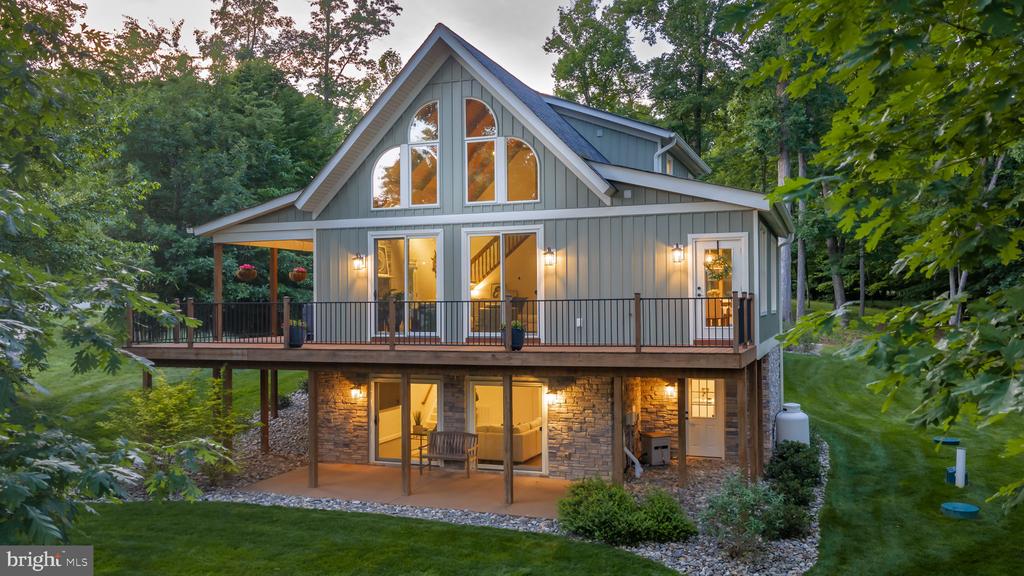13422 BLACK WALNUT LN, SPOTSYLVANIA, Virginia 22551, 5 Bedrooms Bedrooms, ,3 BathroomsBathrooms,Residential,13422 BLACK WALNUT LN,VASP2042112 MLS # VASP2042112