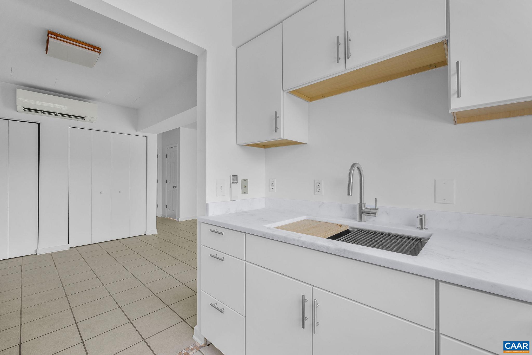 1604 MONTICELLO AVE, CHARLOTTESVILLE, Virginia 22902, 1 Bedroom Bedrooms, ,1 BathroomBathrooms,Residential,1604 MONTICELLO AVE,677990 MLS # 677990