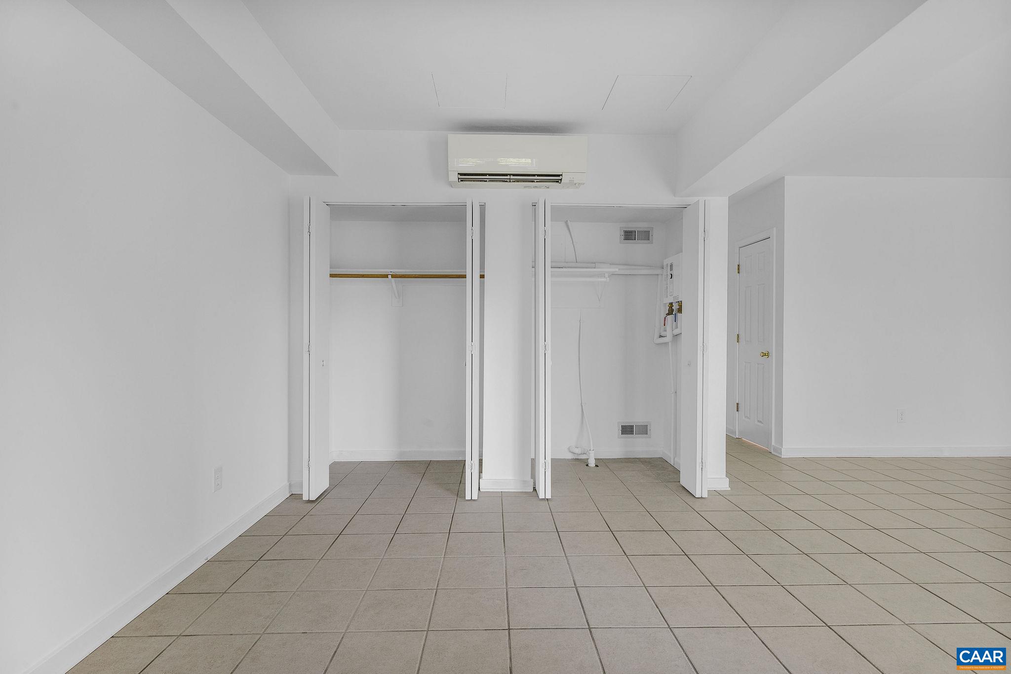 1604 MONTICELLO AVE, CHARLOTTESVILLE, Virginia 22902, 1 Bedroom Bedrooms, ,1 BathroomBathrooms,Residential,1604 MONTICELLO AVE,677990 MLS # 677990