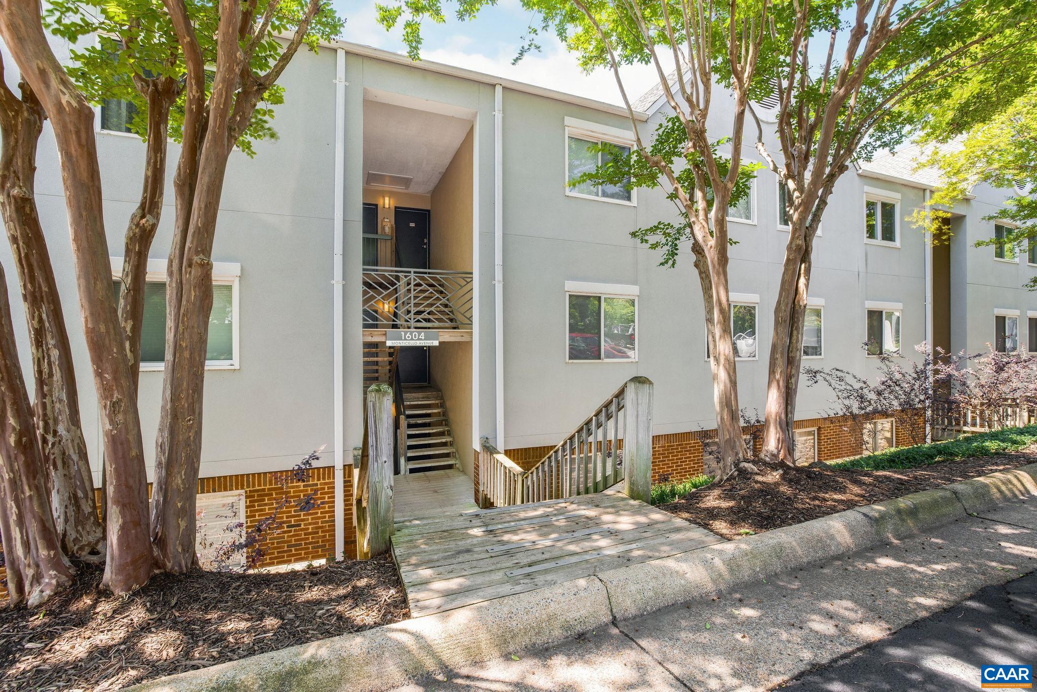 1604 MONTICELLO AVE, CHARLOTTESVILLE, Virginia 22902, 1 Bedroom Bedrooms, ,1 BathroomBathrooms,Residential,1604 MONTICELLO AVE,677990 MLS # 677990