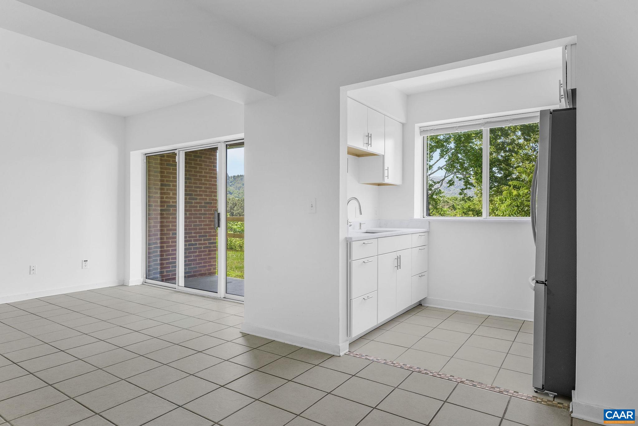 1604 MONTICELLO AVE, CHARLOTTESVILLE, Virginia 22902, 1 Bedroom Bedrooms, ,1 BathroomBathrooms,Residential,1604 MONTICELLO AVE,677990 MLS # 677990