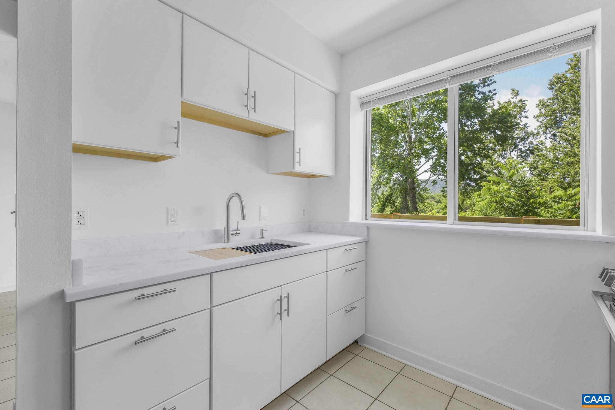 1604 MONTICELLO AVE, CHARLOTTESVILLE, Virginia 22902, 1 Bedroom Bedrooms, ,1 BathroomBathrooms,Residential,1604 MONTICELLO AVE,677990 MLS # 677990