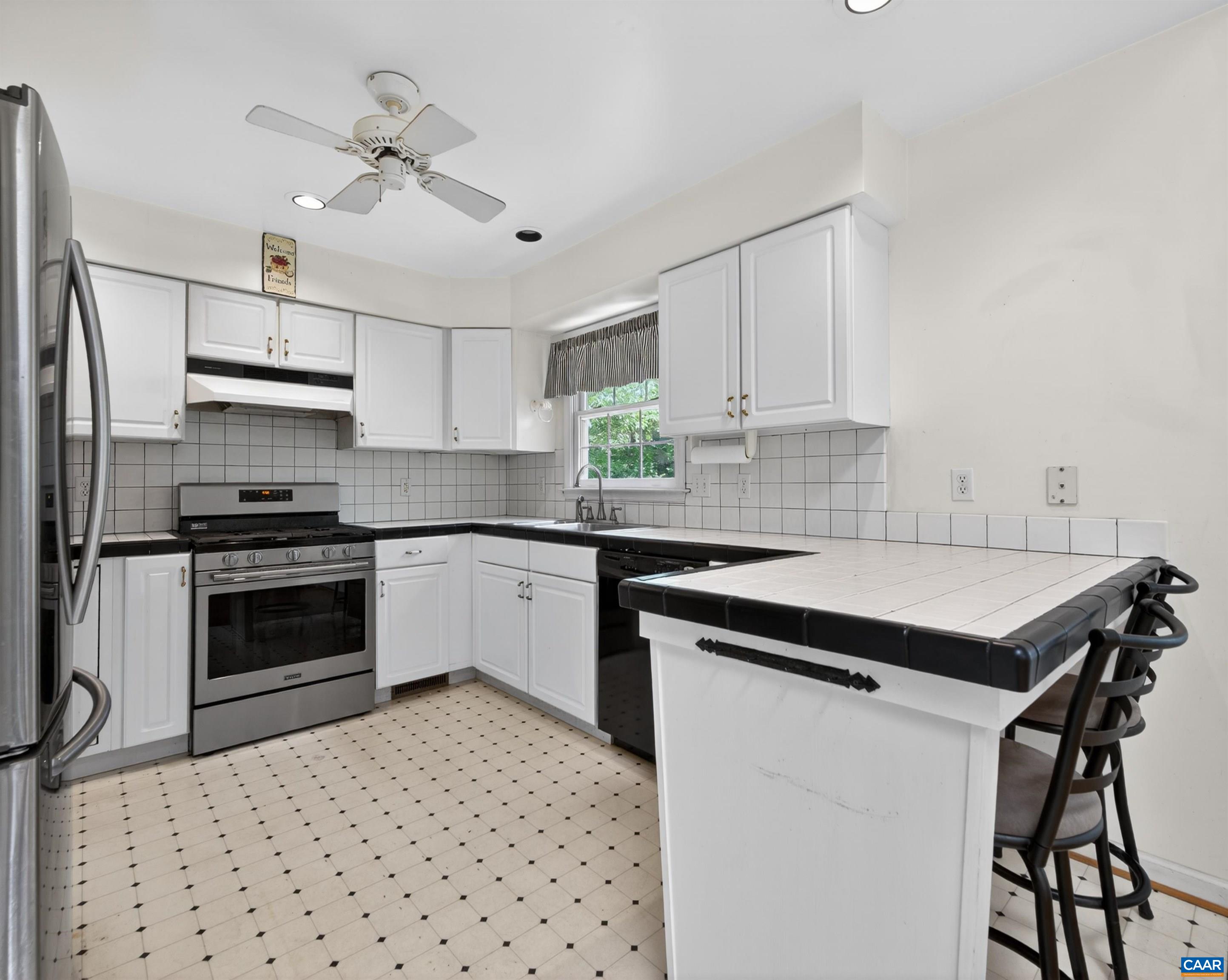 25 BUNKER BLVD, PALMYRA, Virginia 22963, 4 Bedrooms Bedrooms, ,3 BathroomsBathrooms,Residential,Golf Front Gem,25 BUNKER BLVD,678093 MLS # 678093 25 BUNKER BLVD, PALMYRA, Virginia 22963, 4 Bedrooms Bedrooms, ,3 BathroomsBathrooms,Residential,Golf Front Gem,25 BUNKER BLVD,678093 MLS # 678093